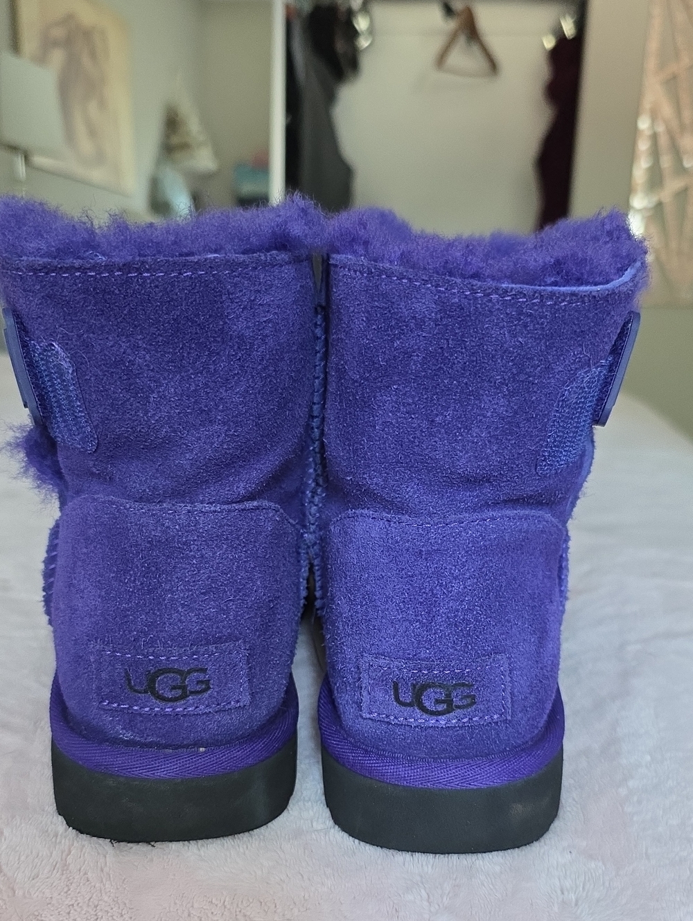 UGG MINI BAILEY LOGO STRAP BOOT sz 7 1/2 RARE! - Picture 3 of 12